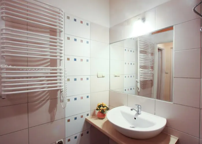 Alojamento de Turismo Selvagem Ajna Park W Uzdrowisku